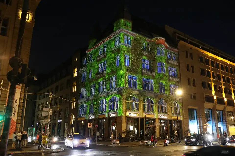 FESTIVAL OF LIGHTS 8