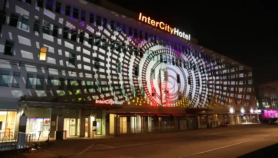 FESTIVAL OF LIGHTS 12