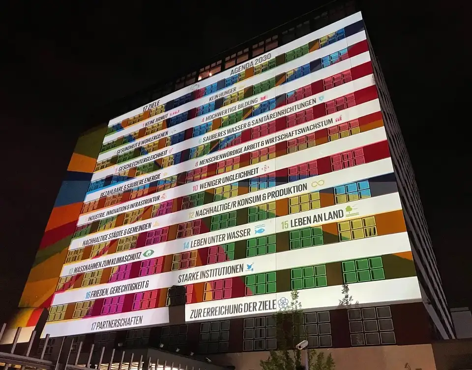 FESTIVAL OF LIGHTS 15
