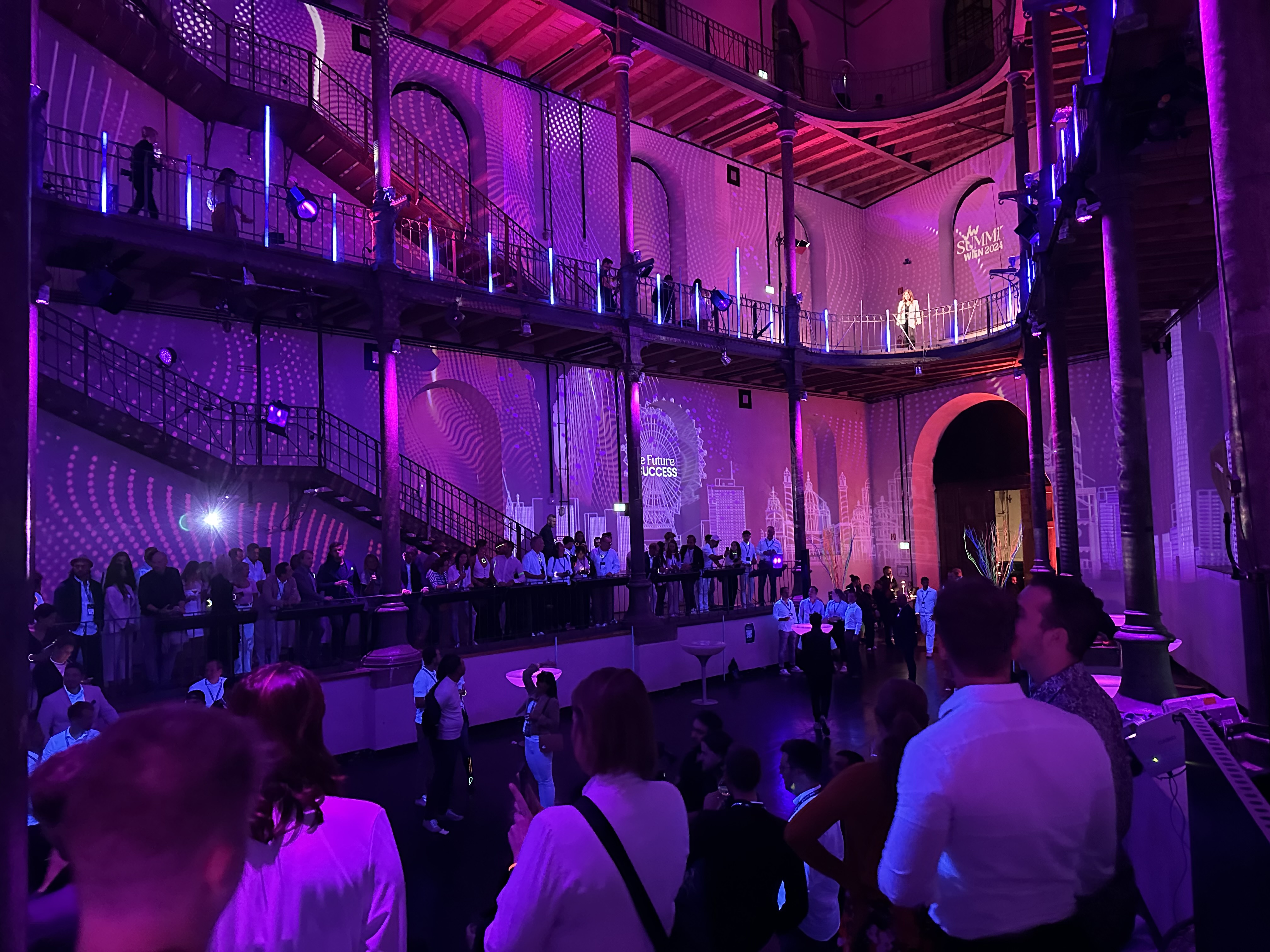 JW SUMMIT WIEN 4