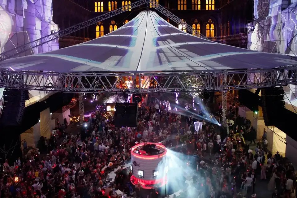 LIFE BALL 4