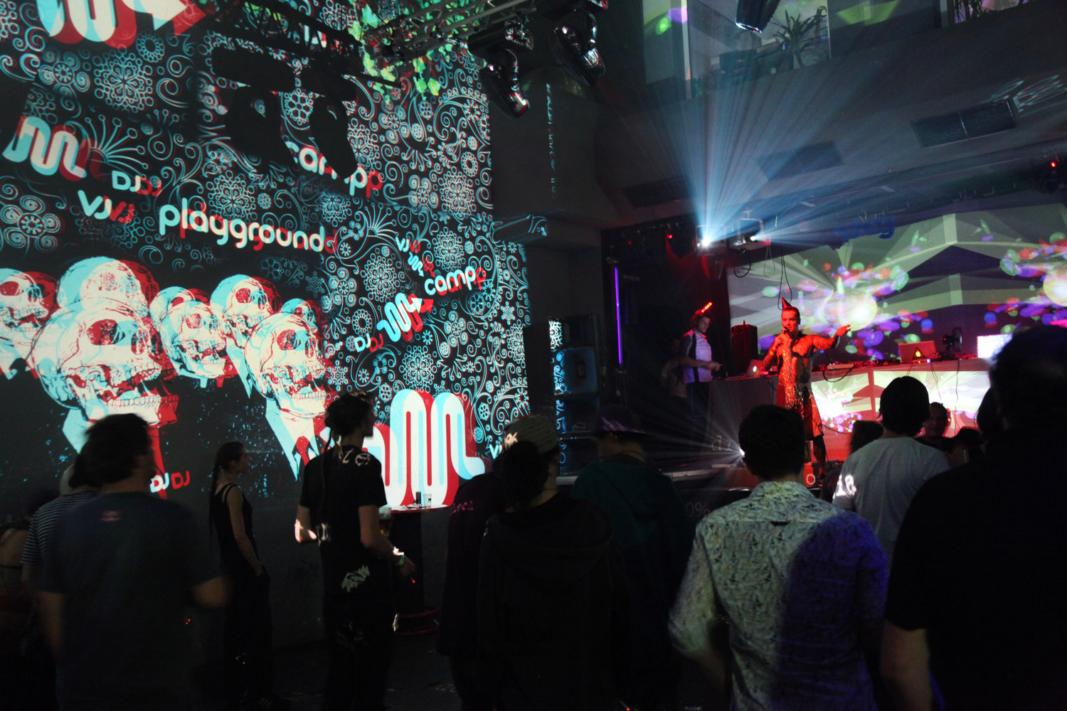 Live Visuals der Mainstage beim Playground AV Festival in der Sakog – MODULUX, Aufnahme 3
