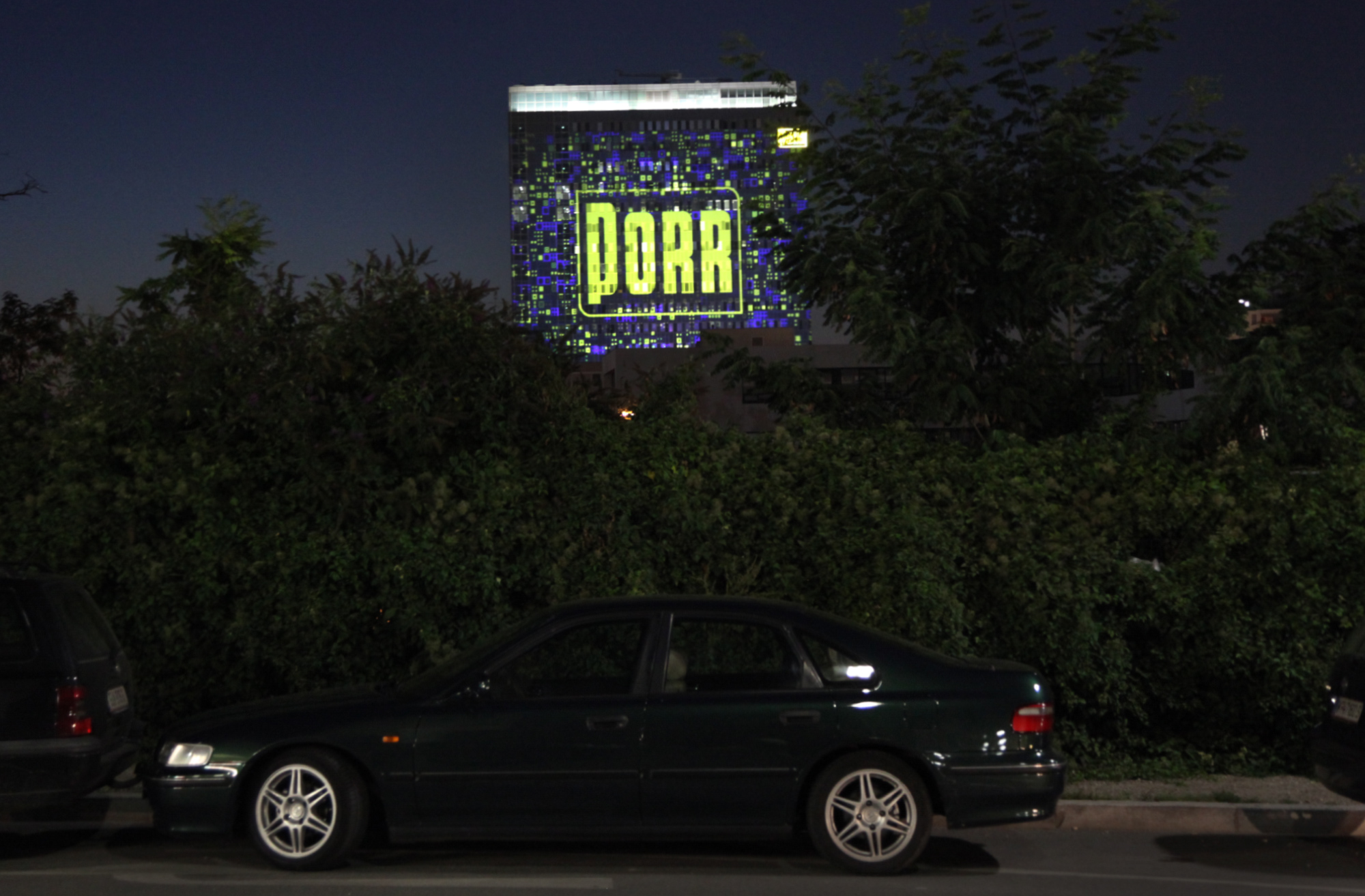 Großbildprojektion auf das PORR-Gebäude in Wien – MODULUX, Aufnahme 4