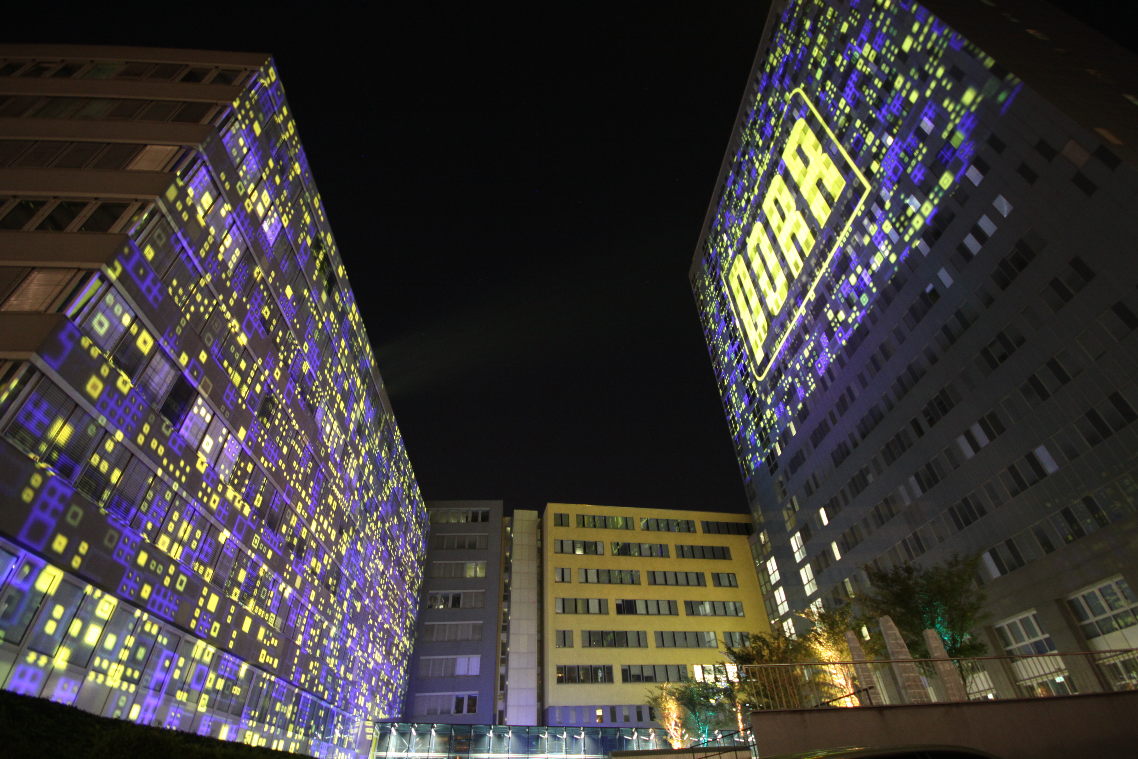 Großbildprojektion auf das PORR-Gebäude in Wien – MODULUX, Aufnahme 10