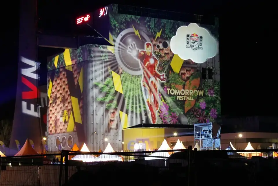 TOMORROW FESTIVAL 1