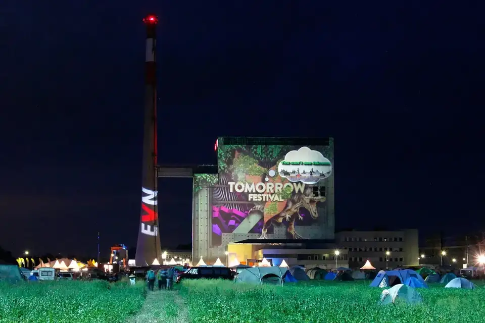 TOMORROW FESTIVAL 4