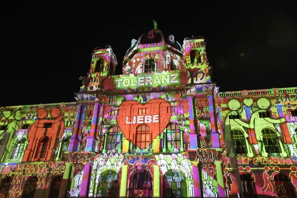 WIEN LEUCHTET 12