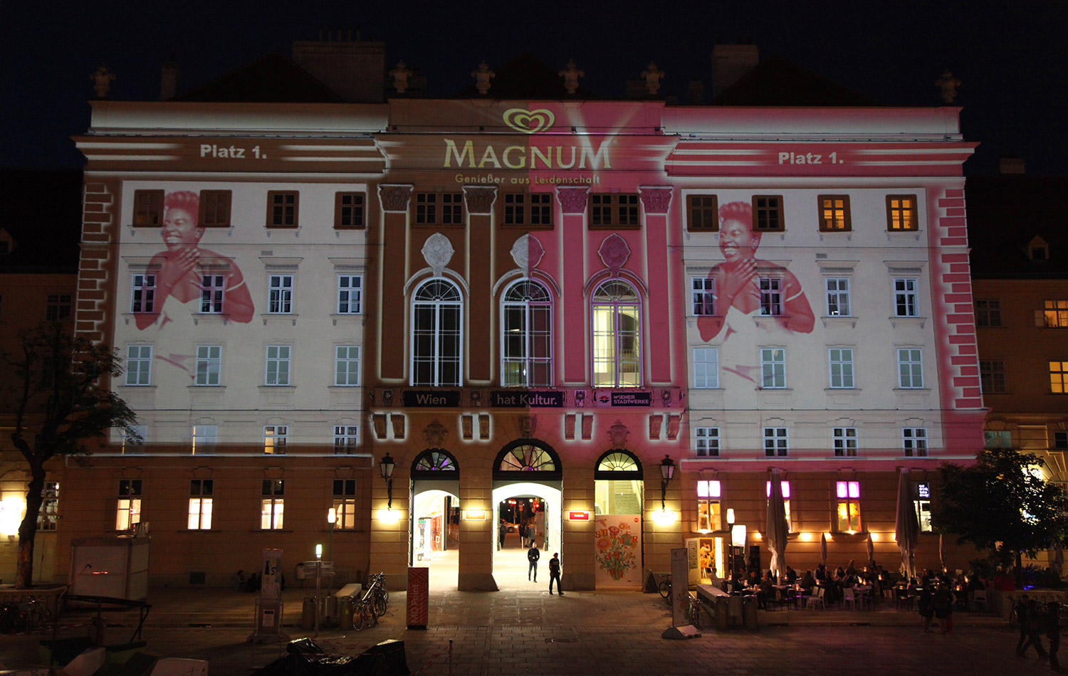 Projektansicht 5: MAGNUM PINK BLACK – MuseumsQuartier · Wien · AT